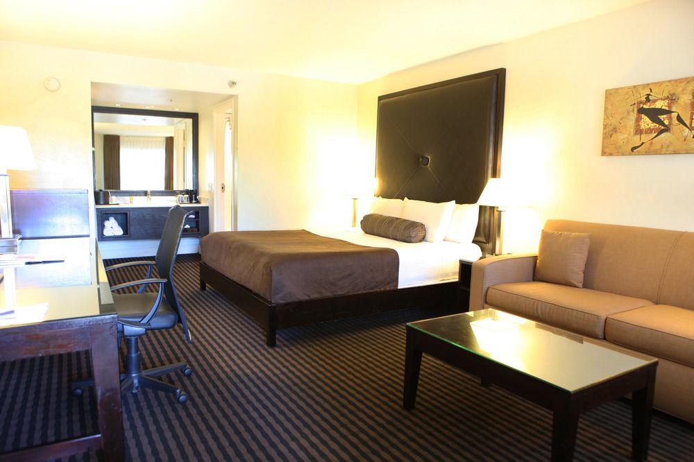 Four Points By Sheraton Anaheim Extérieur photo