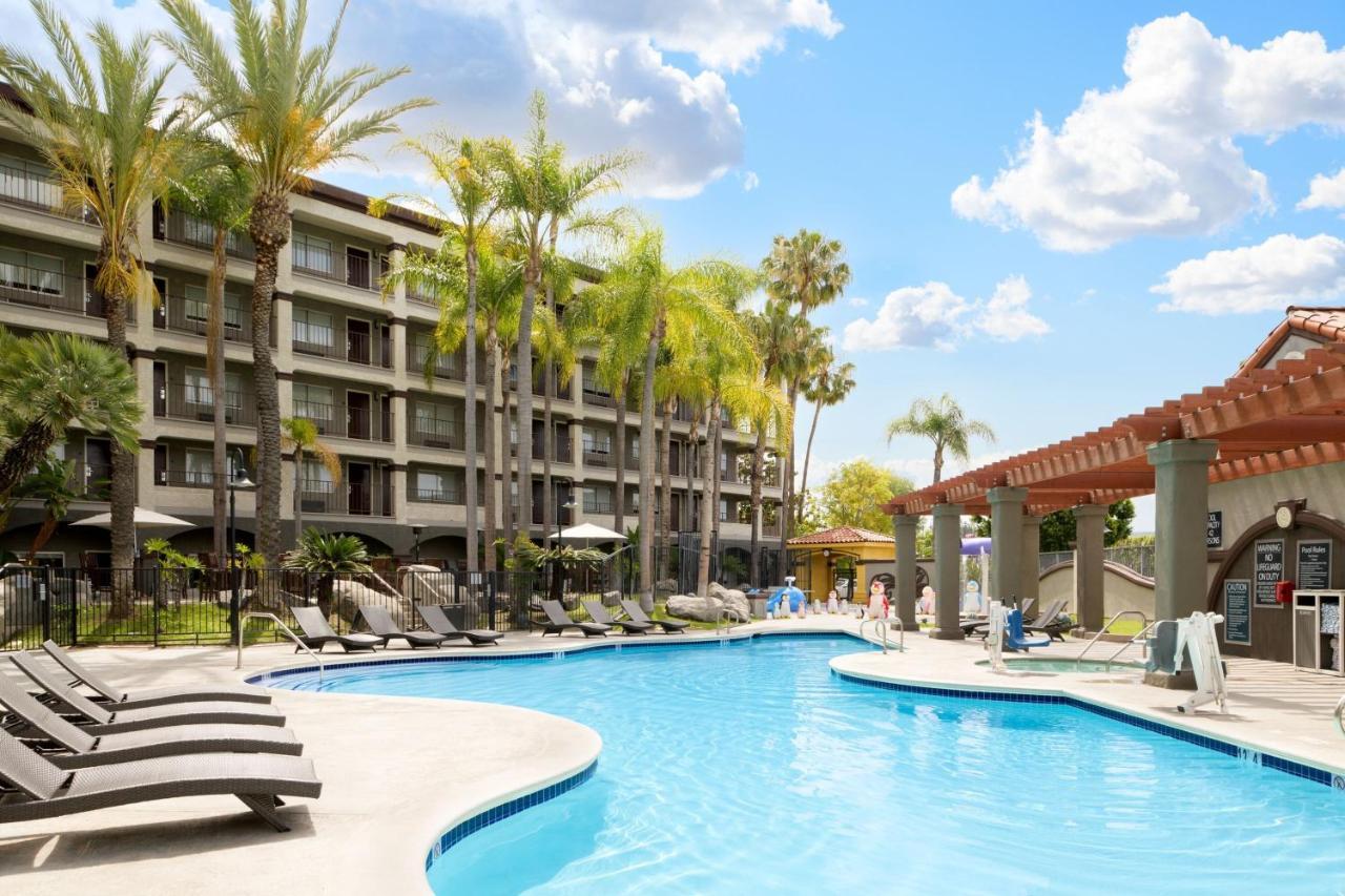 Four Points By Sheraton Anaheim Extérieur photo
