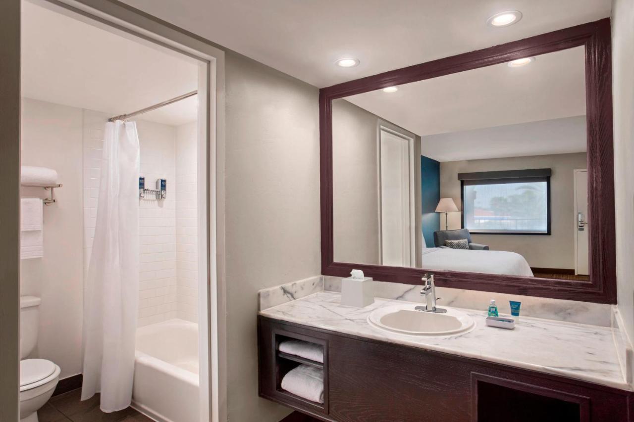 Four Points By Sheraton Anaheim Extérieur photo