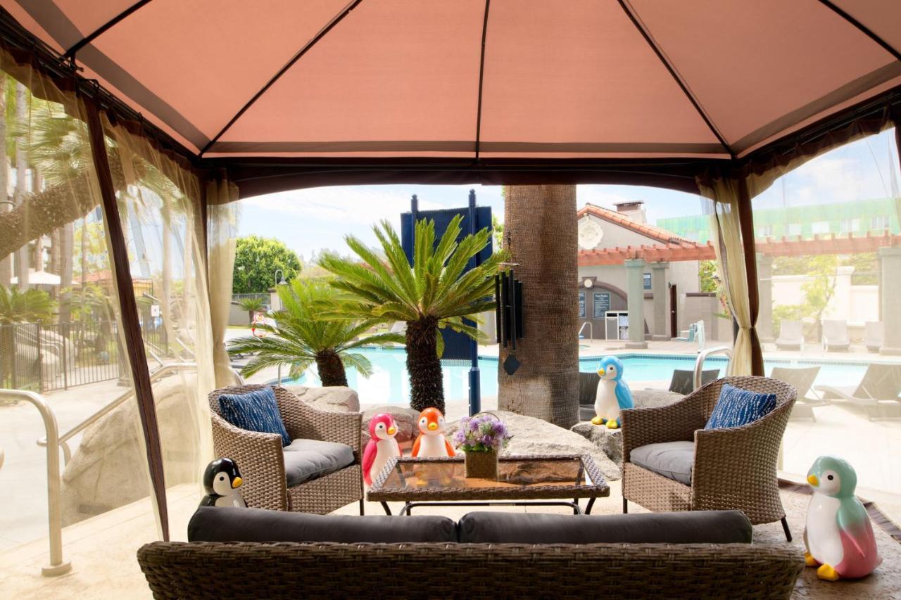 Four Points By Sheraton Anaheim Extérieur photo