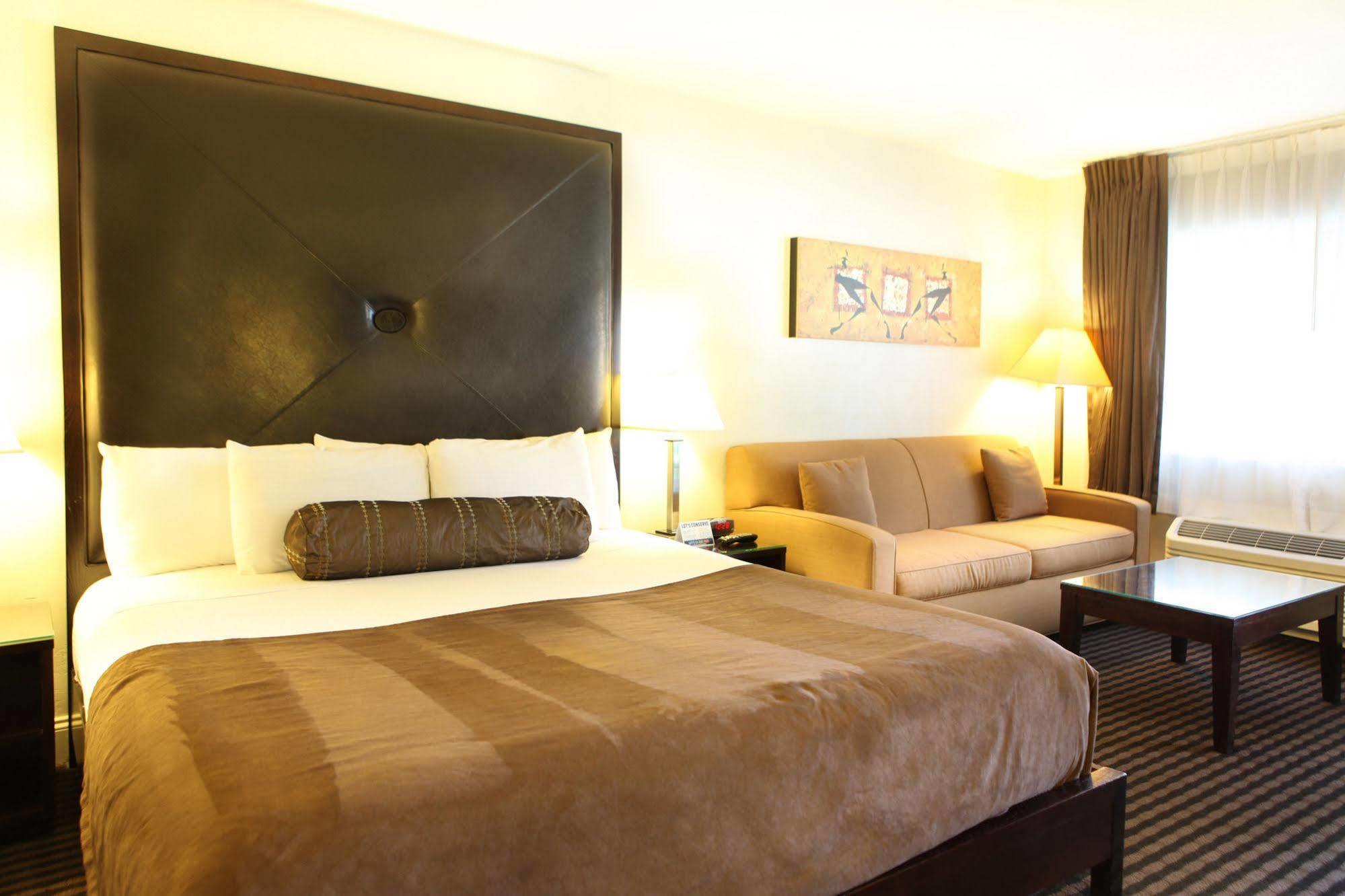 Four Points By Sheraton Anaheim Extérieur photo