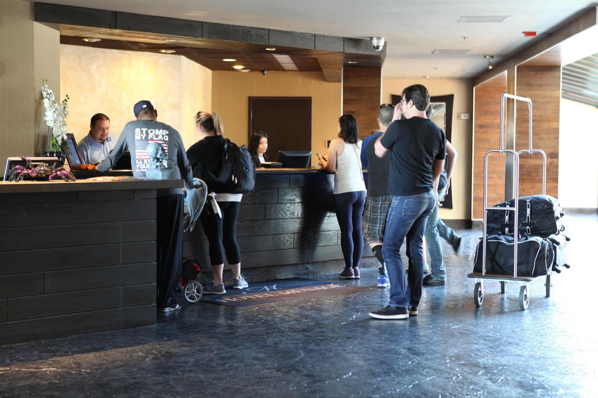 Four Points By Sheraton Anaheim Extérieur photo