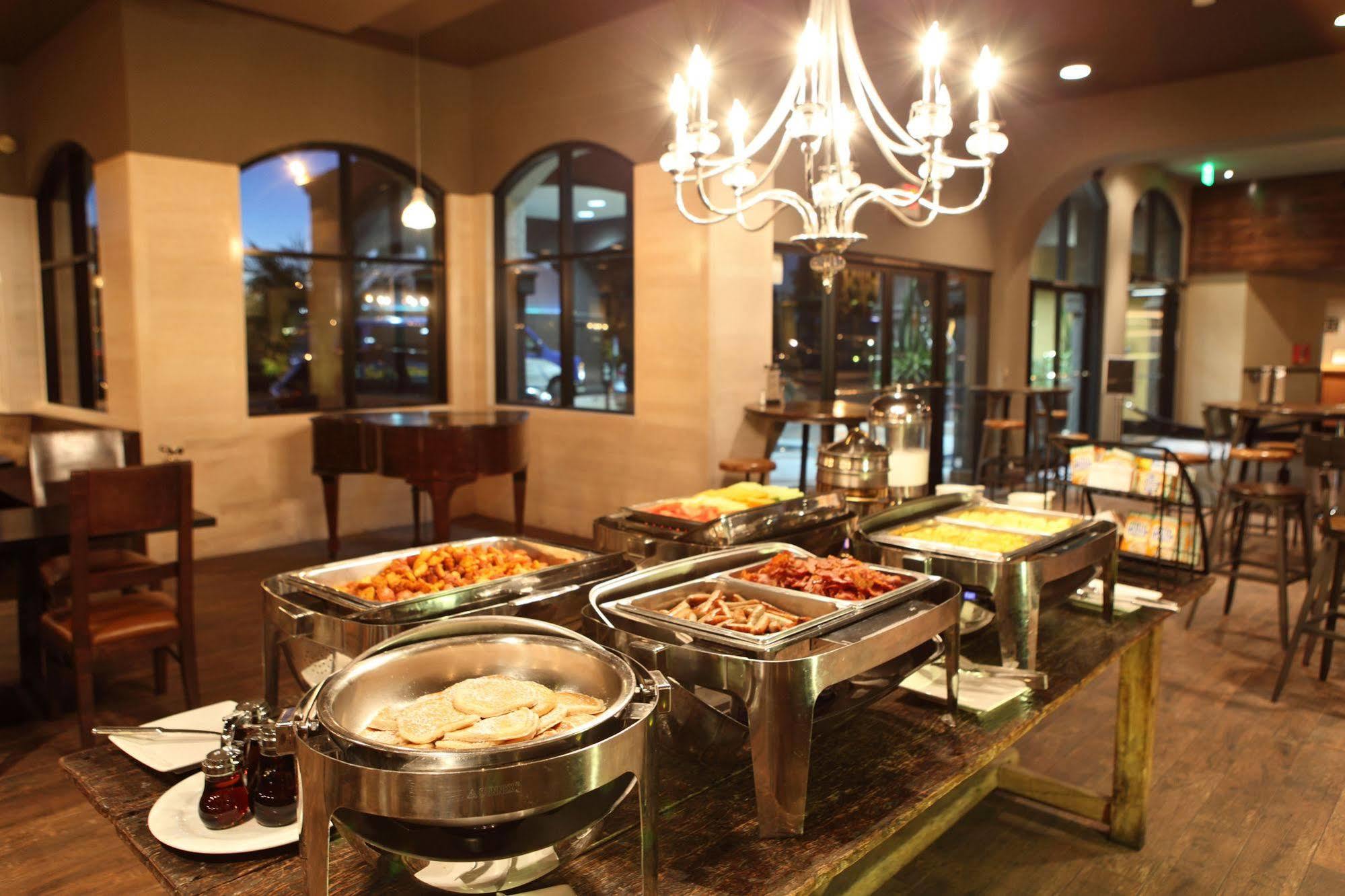 Four Points By Sheraton Anaheim Extérieur photo